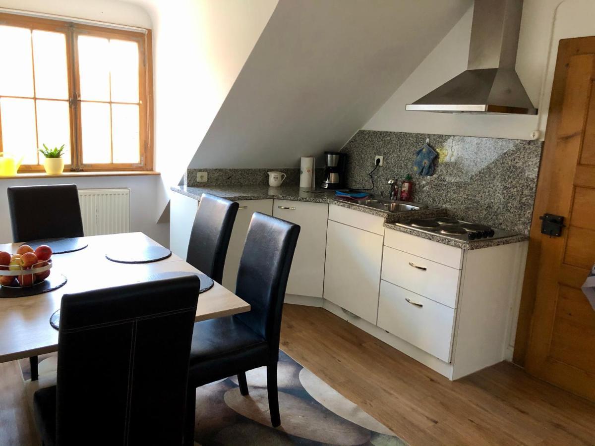 Ferienwohnung Im Gruenen Auf Idyllisch Gelegenen Gutshof Und Doch So Zentral Waldshut-Tiengen Bagian luar foto